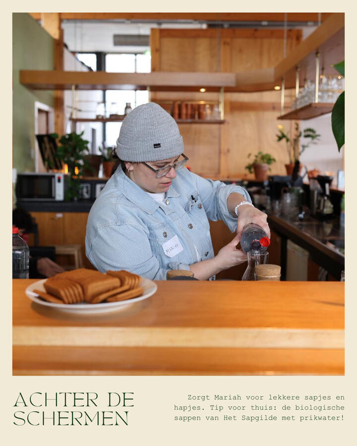 Achter de schermen Achter de schermen